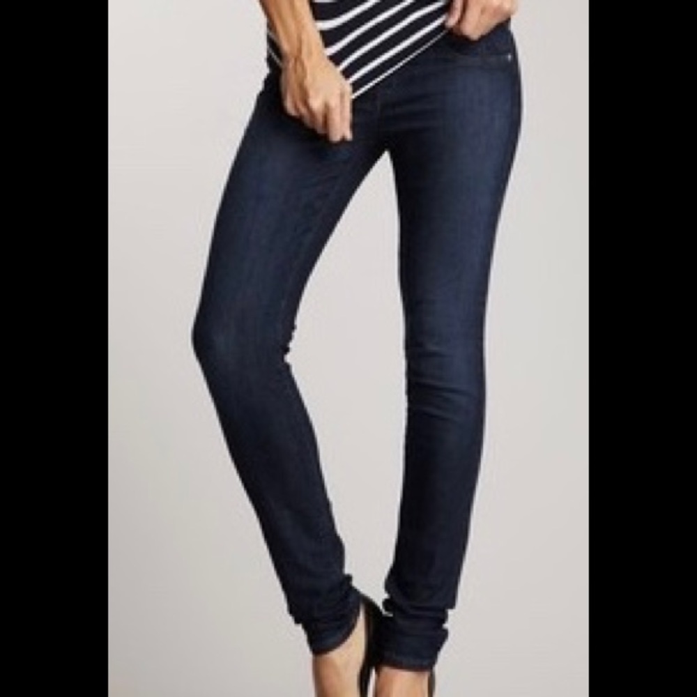 SOLD DESIGNS SUPER SKINNY BLUE STRETCH JEANS 26